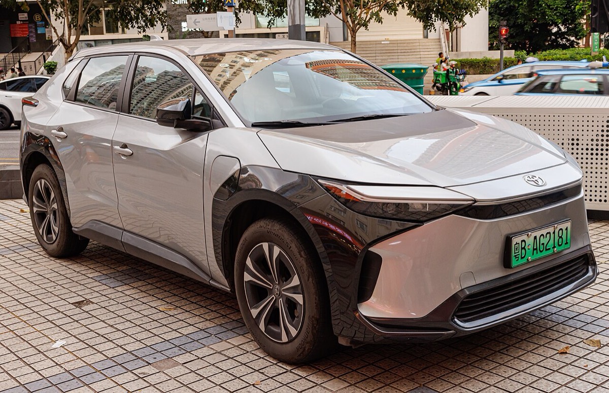 Toyota bZ4X, elektrisches Mittelklasse-SUV